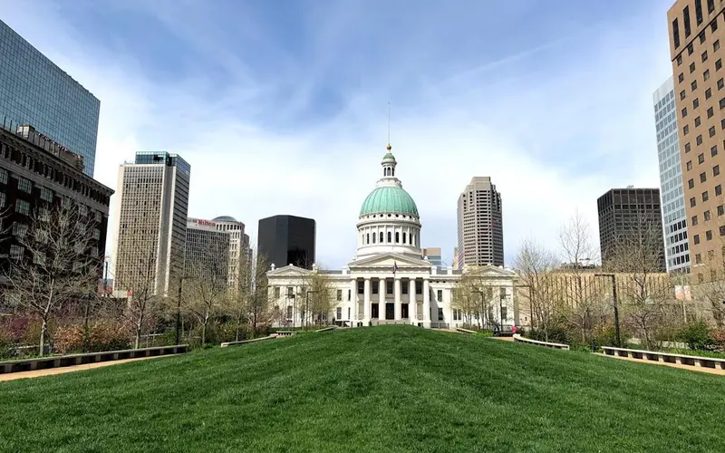 looking across the green lawn in Smith Square to the Old Courthouse