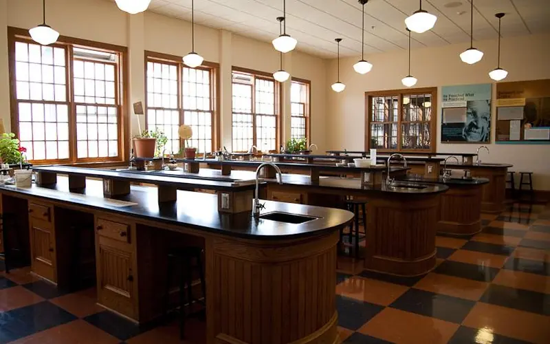 Park's science classroom with lab tables and wall exhibits on George Washington Carver.