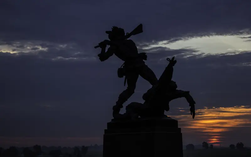 The Mississippi Monument at sunrise