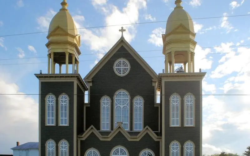 Mont-Carmel, newly painted in original color scheme.