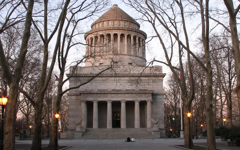 General Grant National Memorial at dusk in midwinter