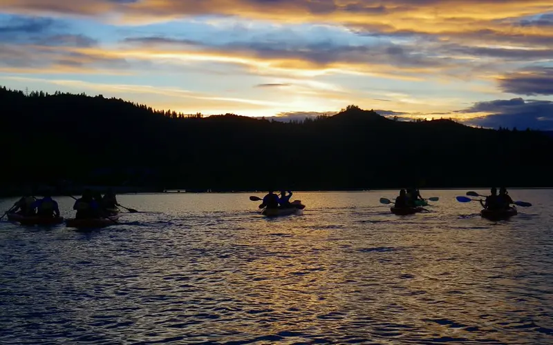 An evening kayak tour