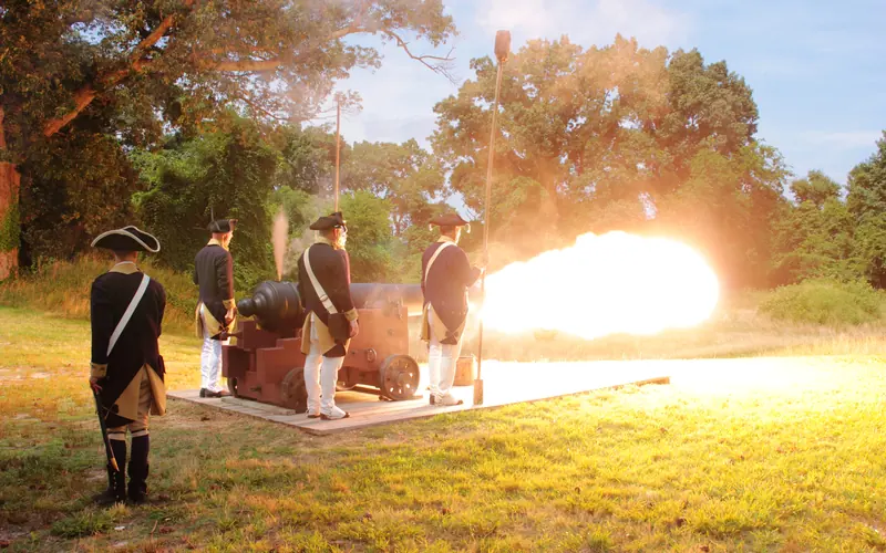 Lamb's Artillery Fire 18 pounder Cannon Yorktown Battlefield